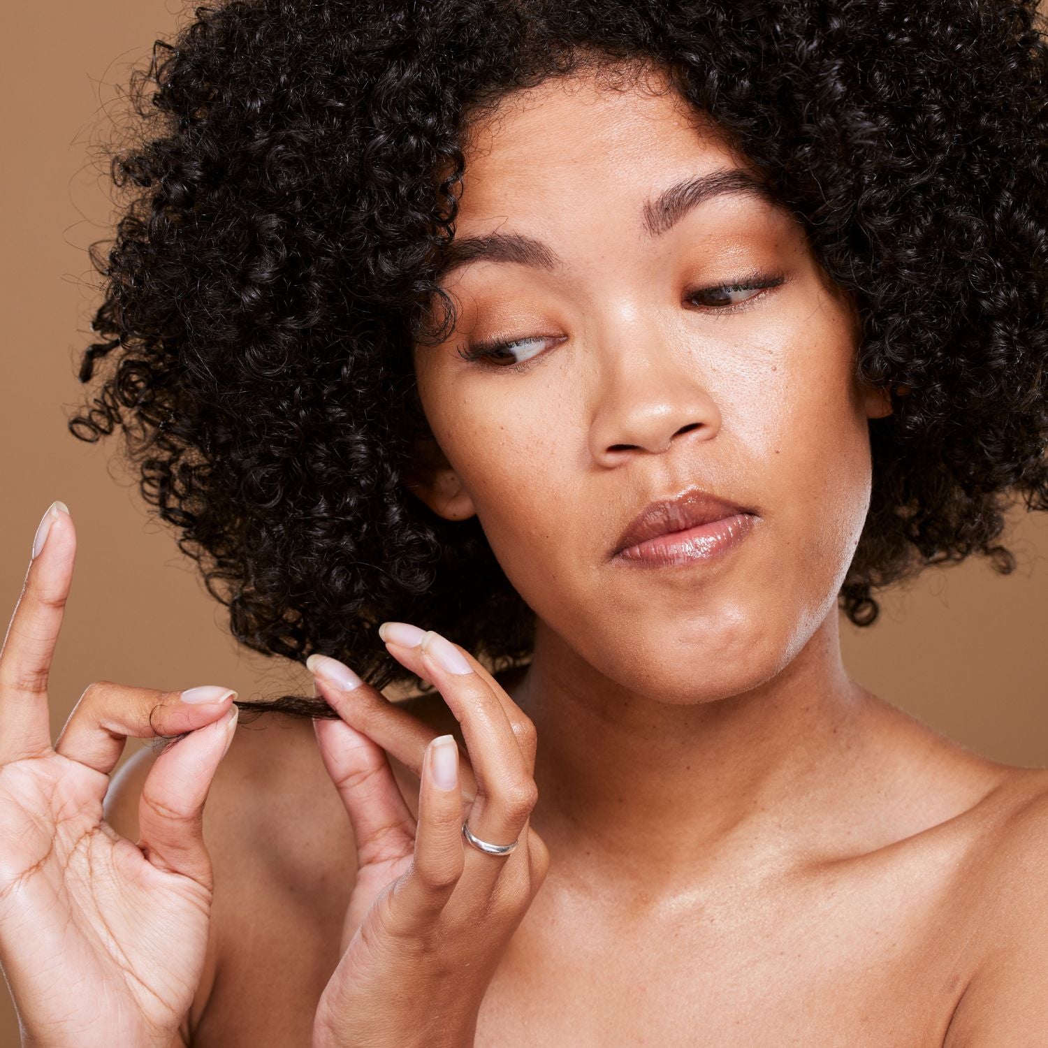 Pousse et croissance des cheveux